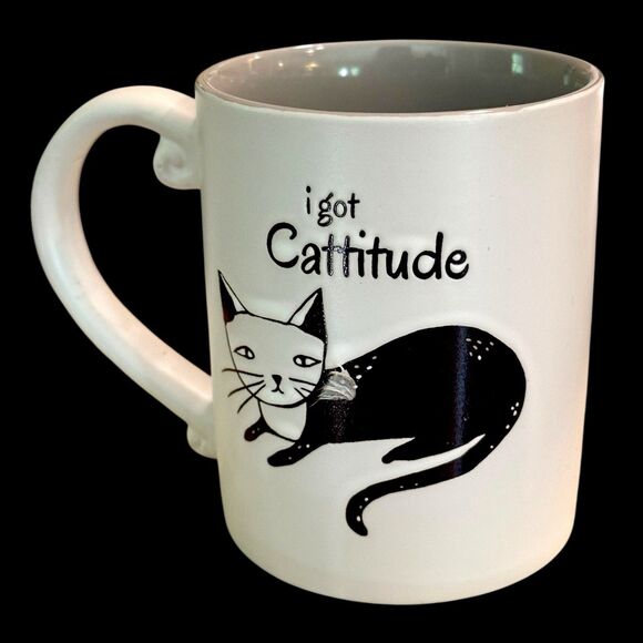Signature Housewares "I Got Cattitude" 3D Stoneware White/Gray Coffee Mug 14 oz - Picture 3 of 10